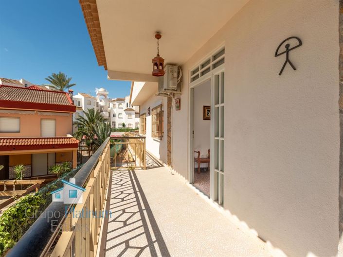 Image No.14-6 Bed Villa for sale