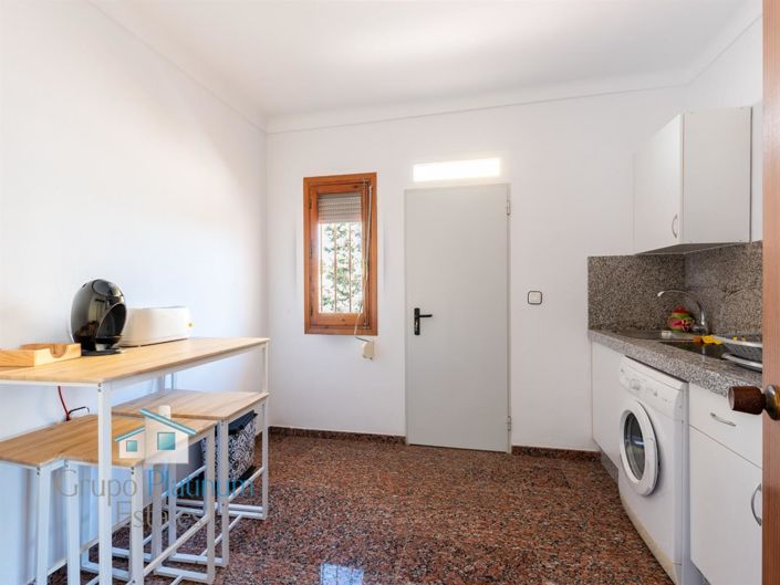 Image No.16-6 Bed Villa for sale