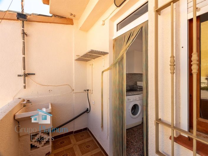 Image No.17-6 Bed Villa for sale