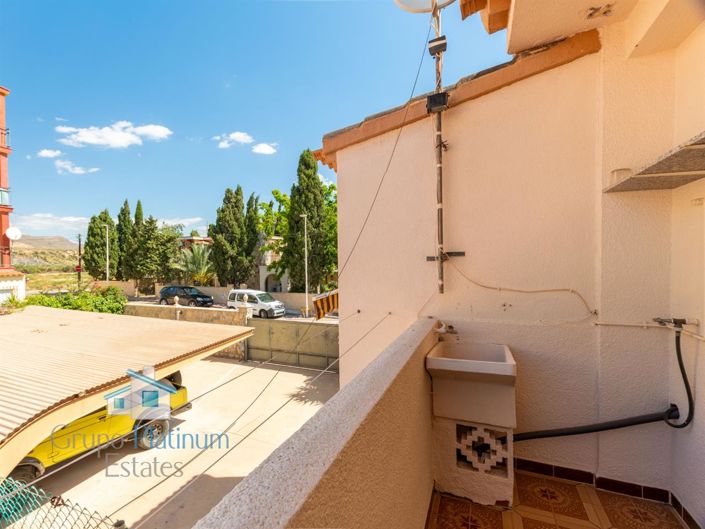 Image No.18-6 Bed Villa for sale