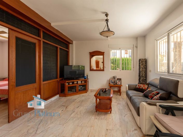 Image No.3-6 Bed Villa for sale