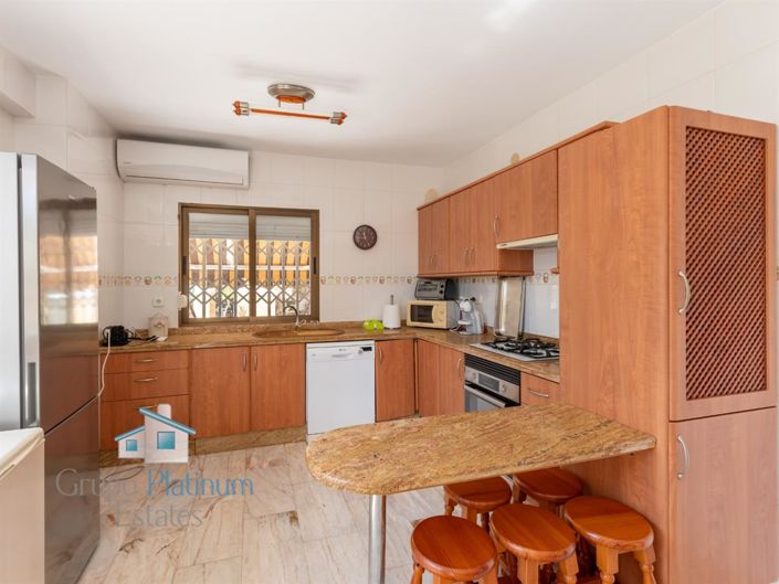 Image No.5-6 Bed Villa for sale