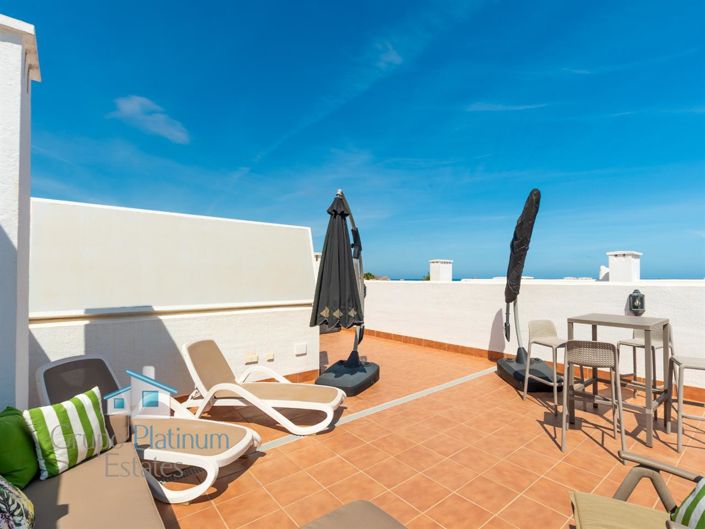 Image No.18-2 Bed Property for sale