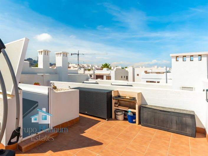 Image No.21-2 Bed Property for sale