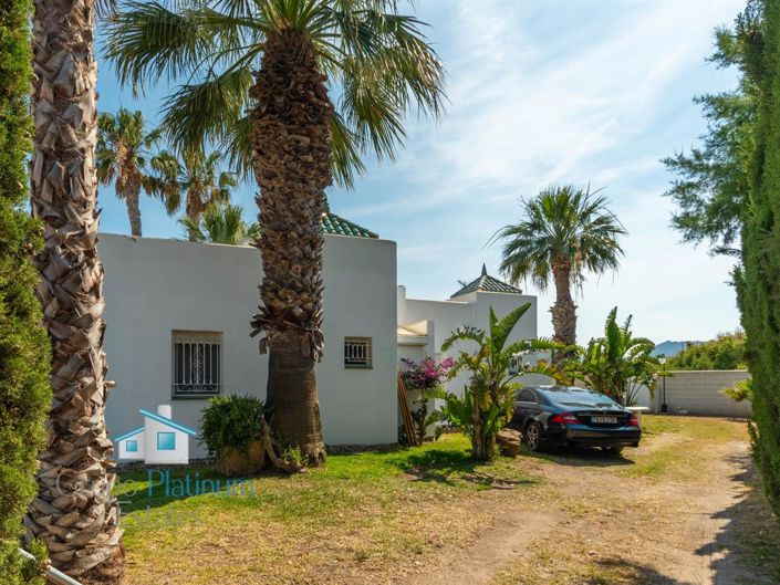 Image No.17-2 Bed Property for sale