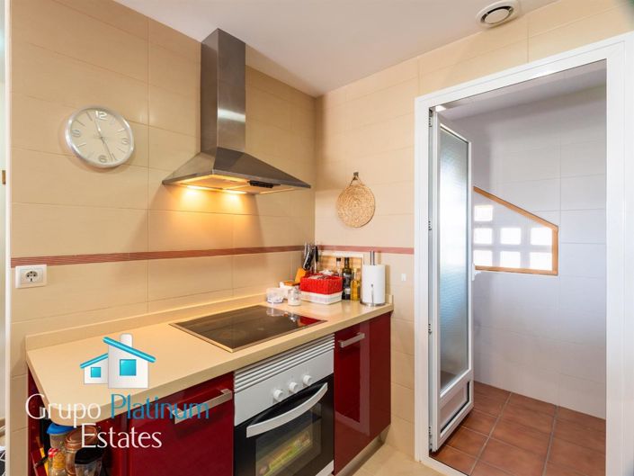 Image No.8-2 Bed Apartment for sale