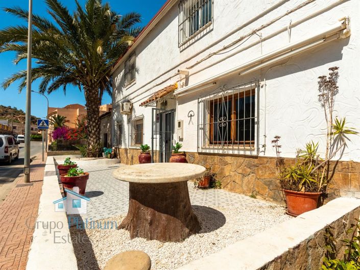 Image No.9-5 Bed Villa for sale