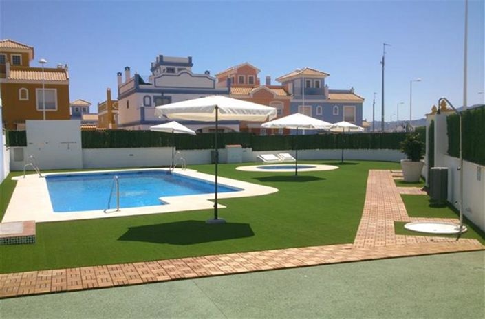 Image No.15-3 Bed Property for sale