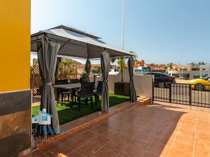 Image No.17-3 Bed Property for sale