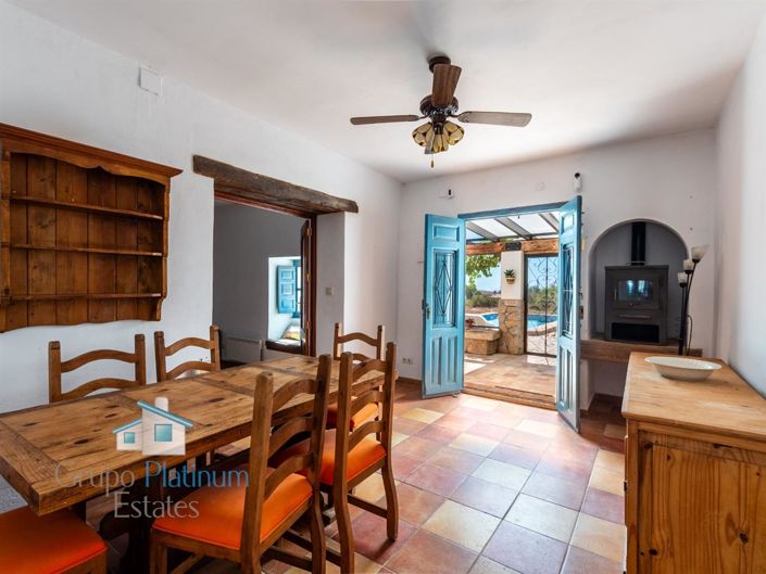 Image No.9-10 Bed Villa for sale