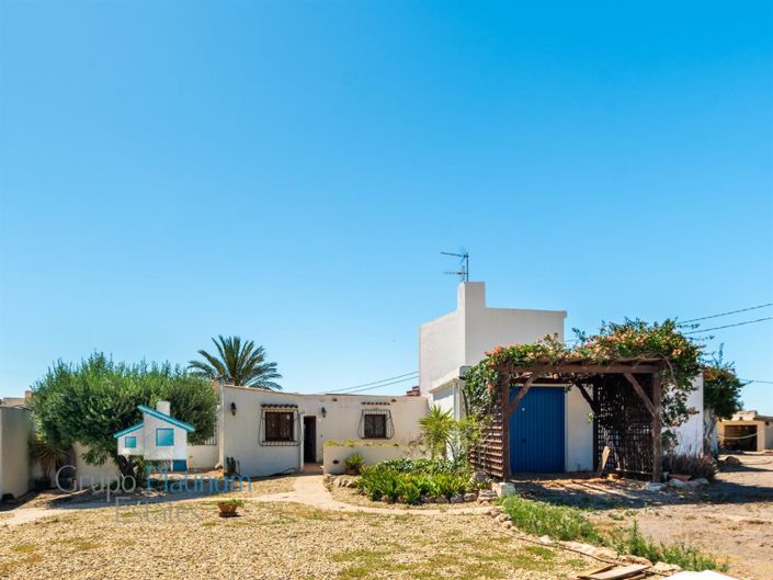 Image No.2-10 Bed Villa for sale