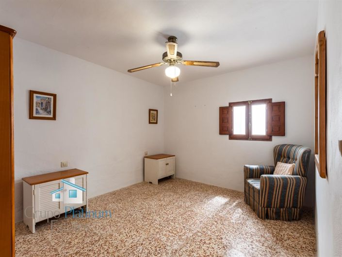 Image No.21-10 Bed Villa for sale