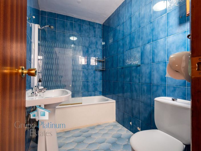 Image No.25-10 Bed Villa for sale