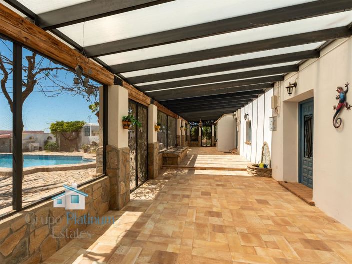 Image No.3-10 Bed Villa for sale