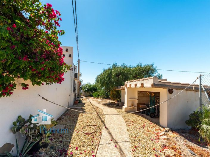 Image No.30-10 Bed Villa for sale