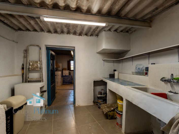 Image No.33-10 Bed Villa for sale