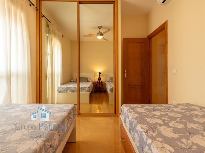 Image No.10-3 Bed Property for sale