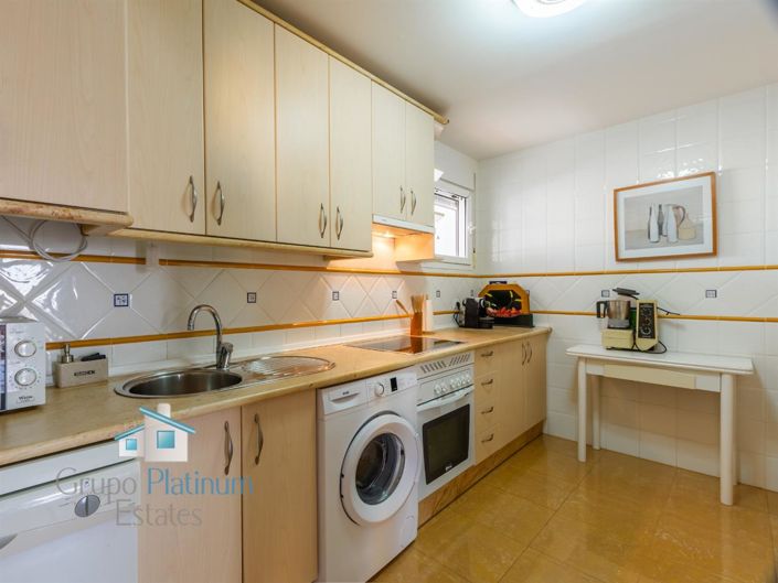 Image No.6-3 Bed Property for sale