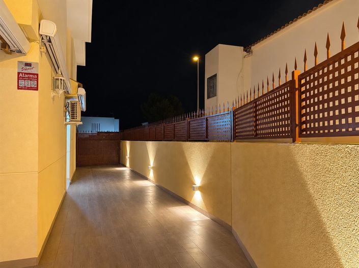 Image No.18-4 Bed Villa for sale