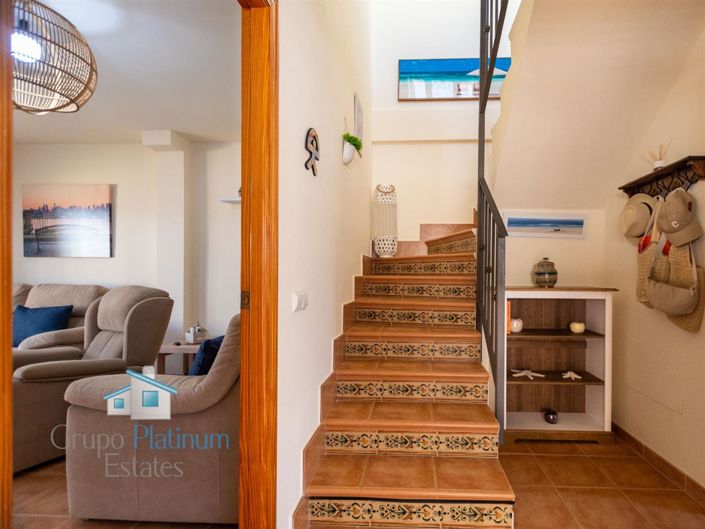 Image No.3-4 Bed Villa for sale