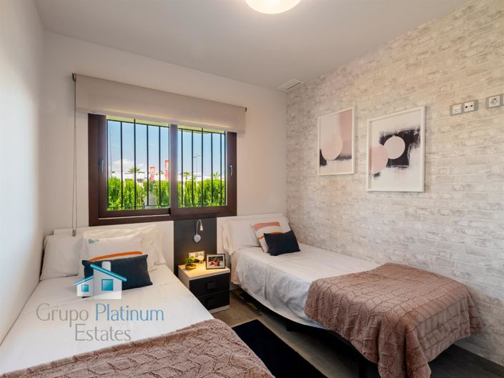 Image No.17-3 Bed Apartment for sale