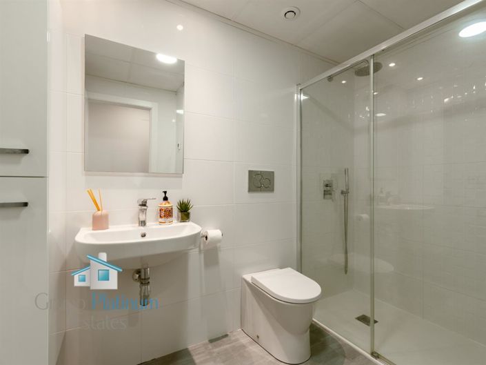 Image No.18-3 Bed Apartment for sale
