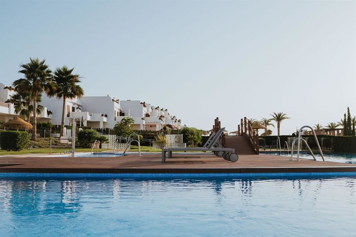 Image No.21-3 Bed Apartment for sale