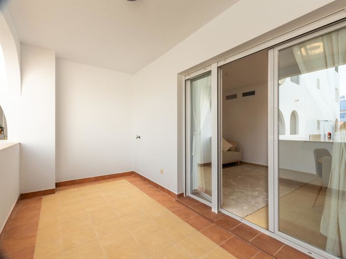 Image No.10-1 Bed Apartment for sale