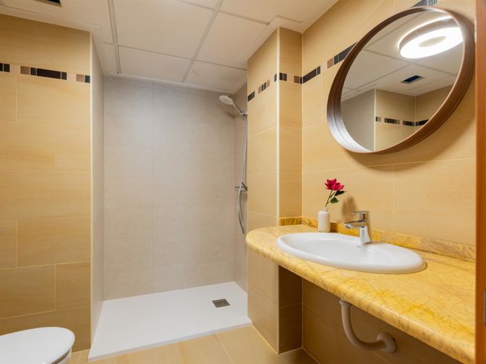 Image No.9-1 Bed Apartment for sale