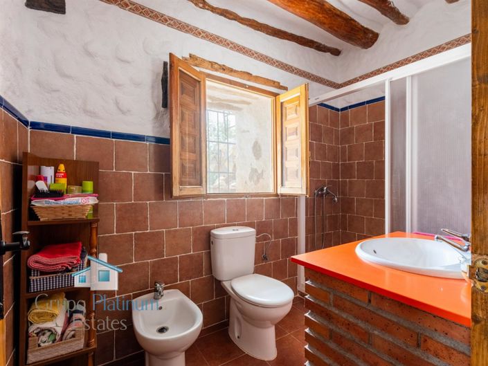 Image No.10-4 Bed Villa for sale
