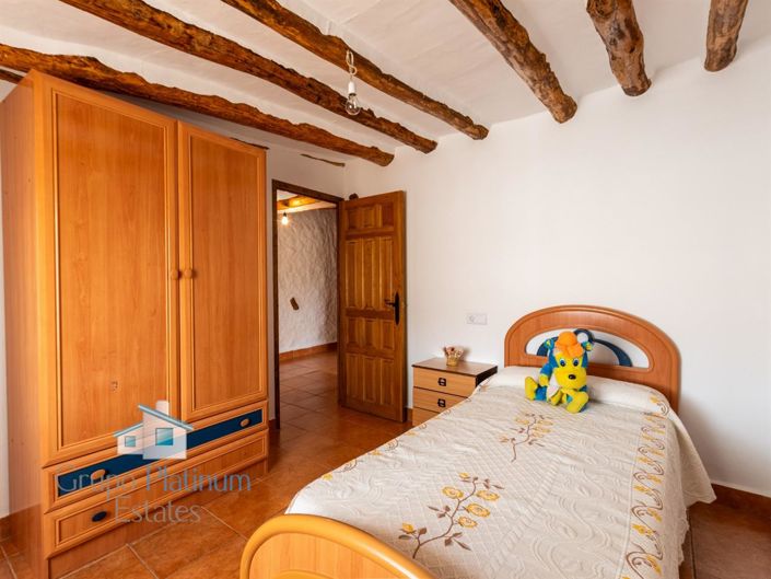Image No.15-4 Bed Villa for sale