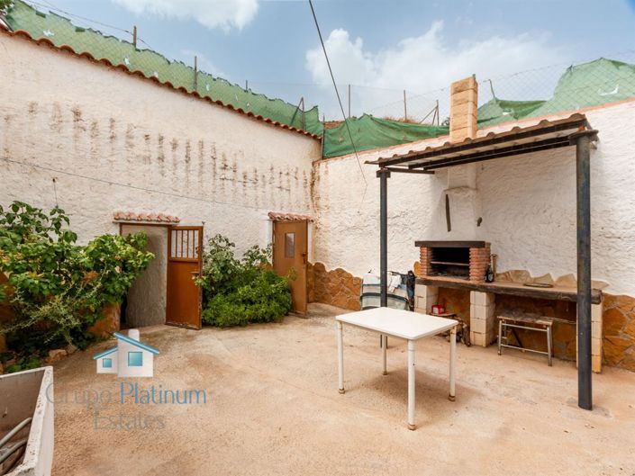Image No.18-4 Bed Villa for sale