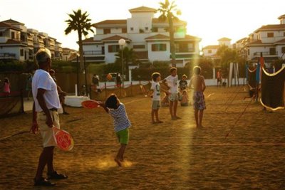 beach-tennis-3-e1499193173954