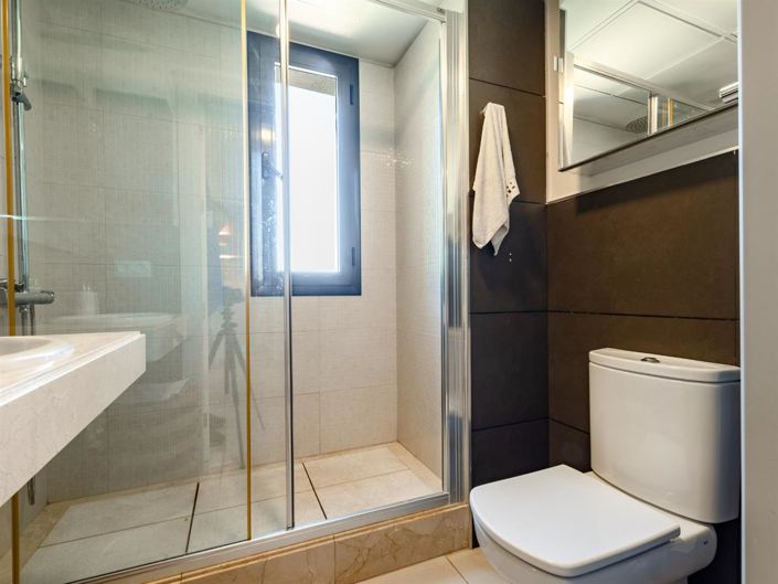 Image No.14-2 Bed Apartment for sale