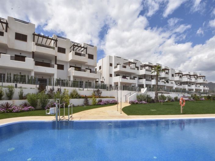 Image No.22-2 Bed Property for sale