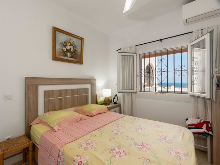 Image No.16-2 Bed Property for sale