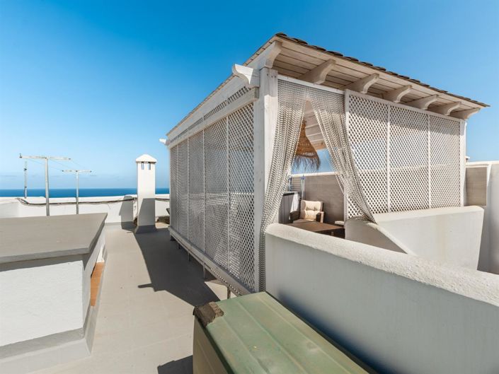 Image No.20-2 Bed Property for sale