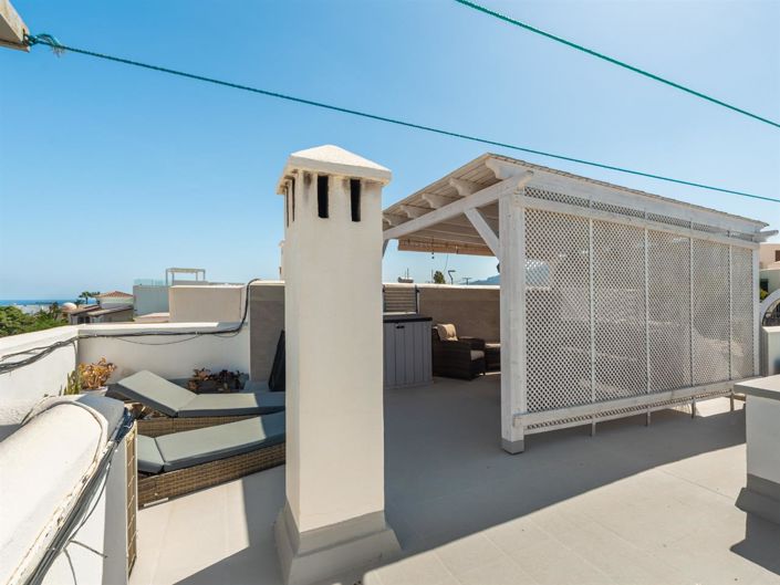 Image No.4-2 Bed Property for sale