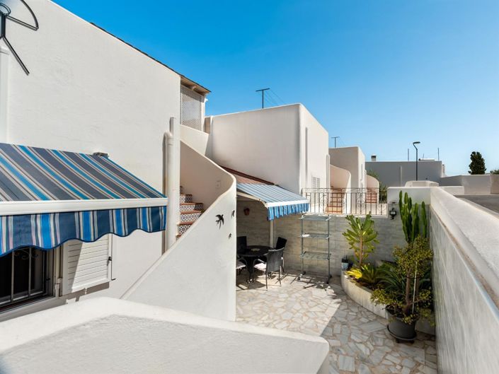 Image No.6-2 Bed Property for sale