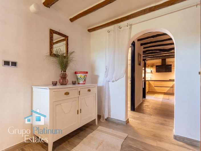 Image No.12-4 Bed Villa for sale