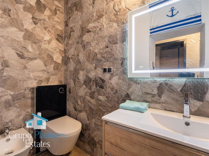 Image No.19-4 Bed Villa for sale