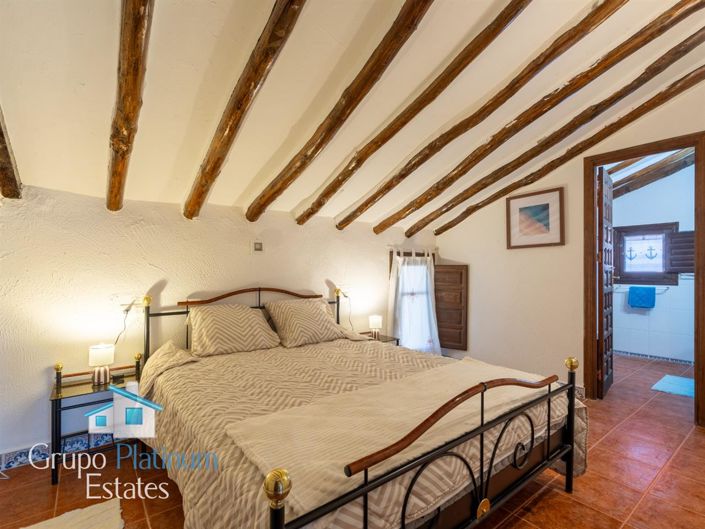 Image No.24-4 Bed Villa for sale
