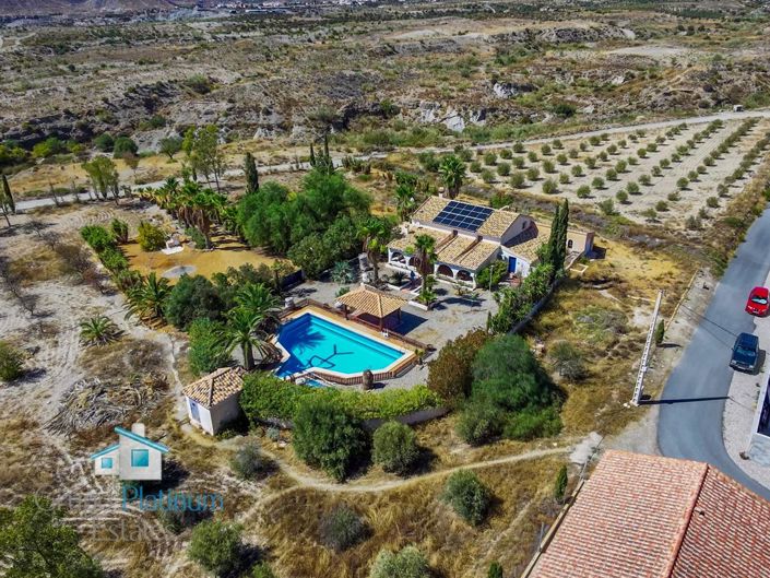 Image No.35-4 Bed Villa for sale