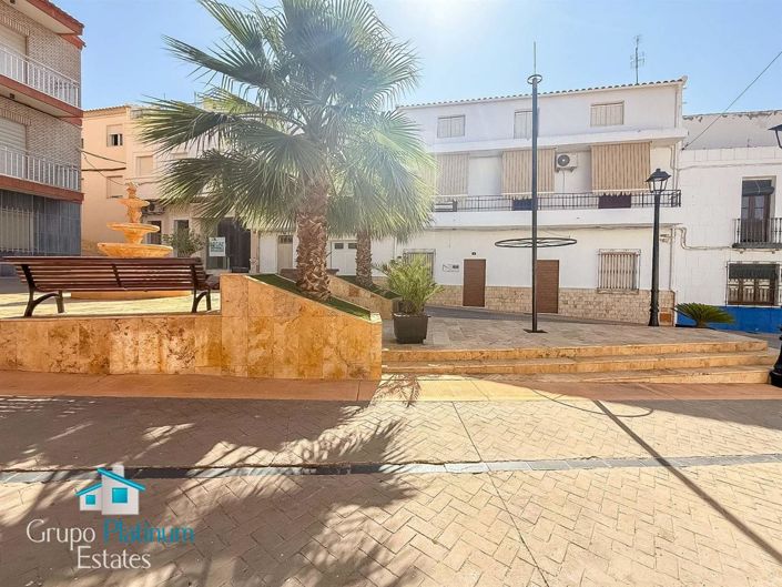 Image No.38-4 Bed Villa for sale