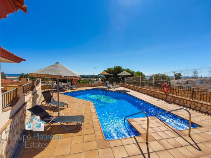 Image No.16-2 Bed Property for sale