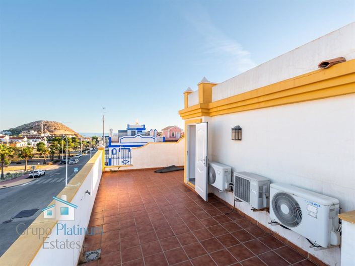 Image No.19-4 Bed Property for sale