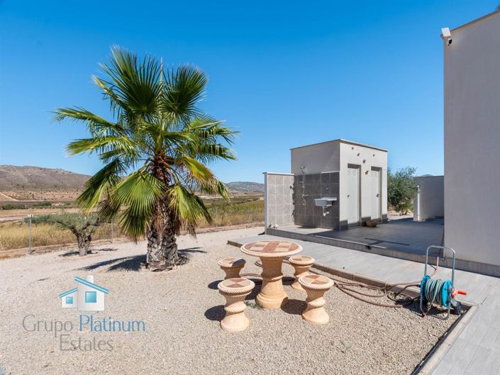 Image No.24-4 Bed Villa for sale