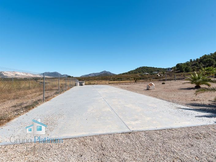 Image No.25-4 Bed Villa for sale