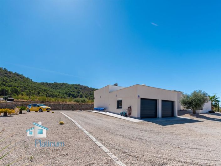 Image No.26-4 Bed Villa for sale