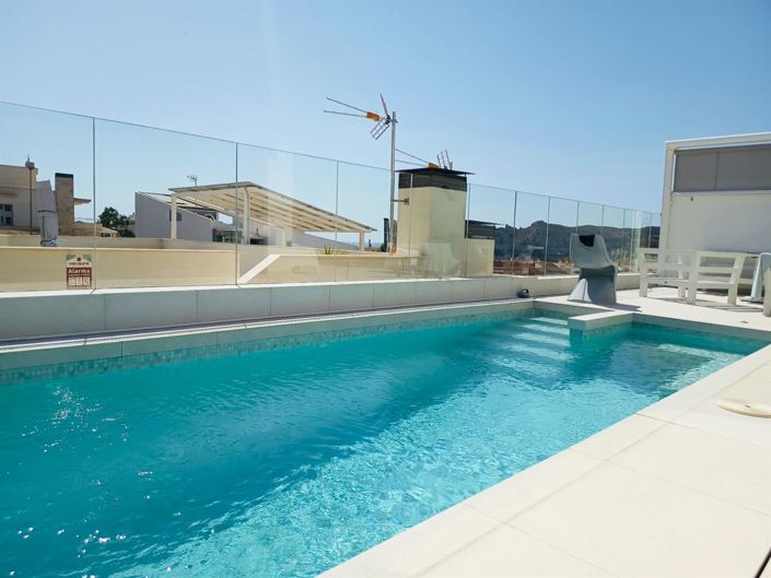 Image No.2-4 Bed Villa for sale